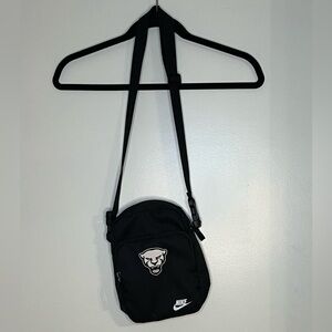 Nike x University of Pittsburgh Panthers cross body bag